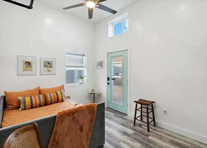 The Gregory: 2 Bed/1 Bath Phoenix